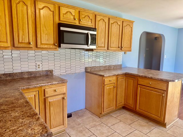 521 Clearcreek Road, Irvine, KY 40336