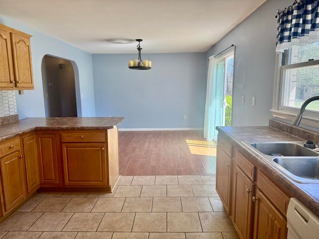 521 Clearcreek Road, Irvine, KY 40336
