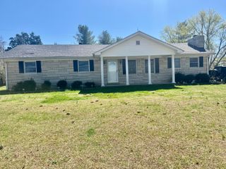 521 Clearcreek Road, Irvine, KY 40336