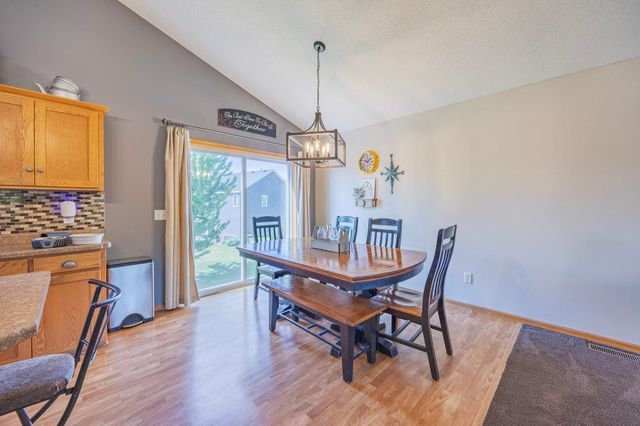 4882 87th Street NE, Monticello, MN 55362