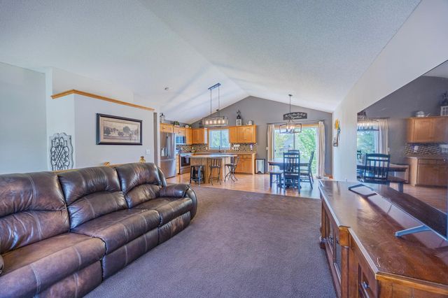 4882 87th Street NE, Monticello, MN 55362