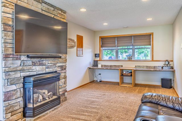 4882 87th Street NE, Monticello, MN 55362