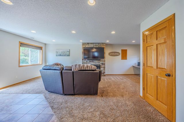 4882 87th Street NE, Monticello, MN 55362