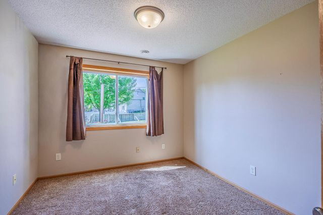 4882 87th Street NE, Monticello, MN 55362