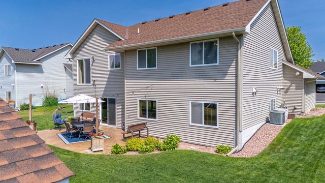 4882 87th Street NE, Monticello, MN 55362