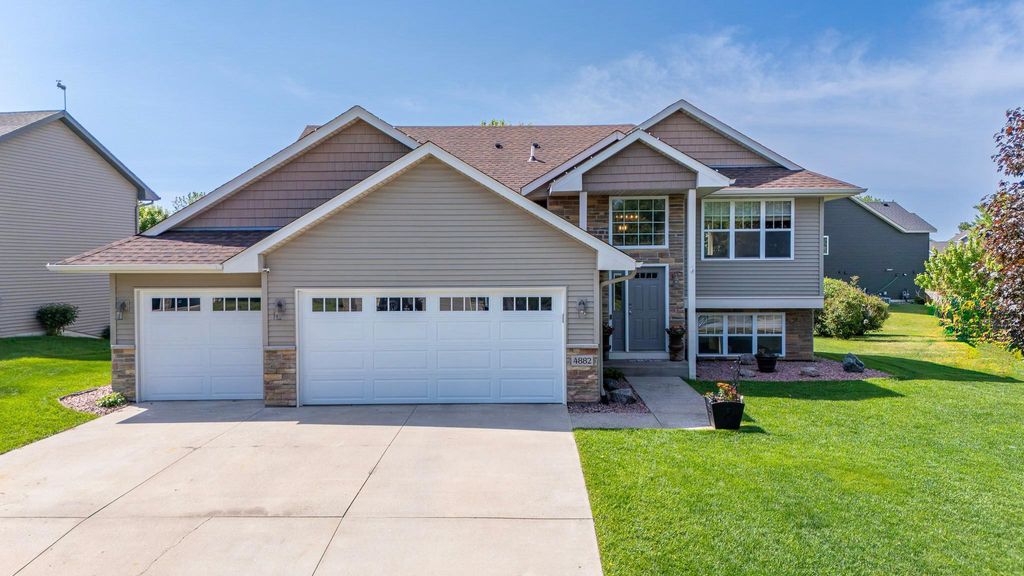 4882 87th Street NE, Monticello, MN 55362