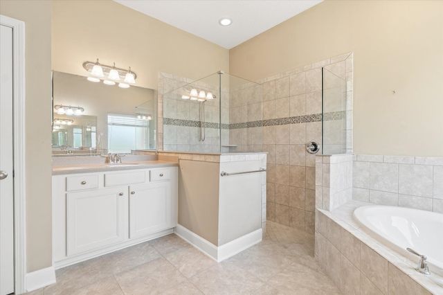 751 Viscaya Blvd, St Augustine, FL 32086