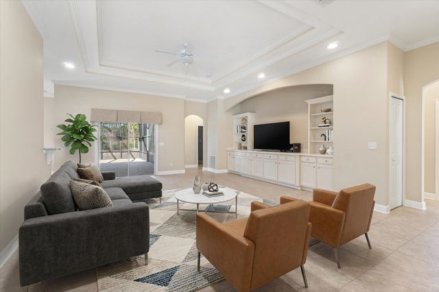 751 Viscaya Blvd, St Augustine, FL 32086