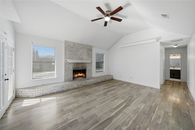 6200 Avanti Drive, Arlington, TX 76001