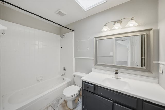 6200 Avanti Drive, Arlington, TX 76001