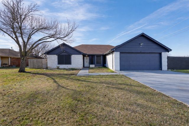 6200 Avanti Drive, Arlington, TX 76001