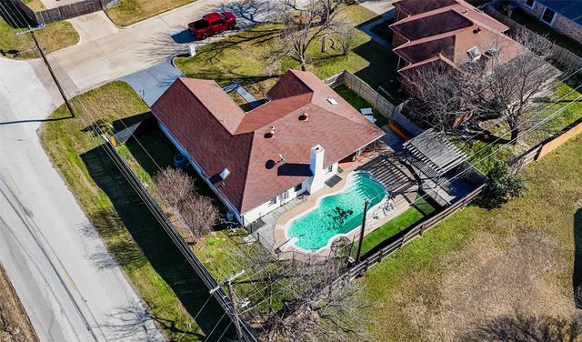 6200 Avanti Drive, Arlington, TX 76001