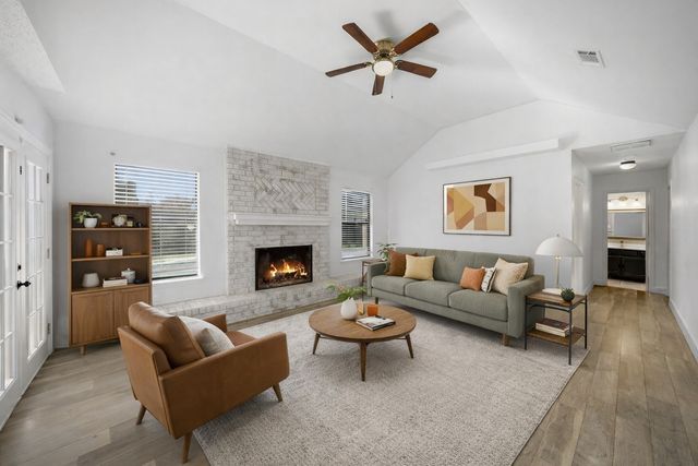 6200 Avanti Drive, Arlington, TX 76001