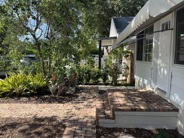 427 N J Street, Lake Worth Beach, FL 33460