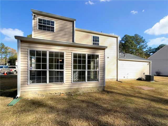 2050 Surrey Trail, Atlanta, GA 30349