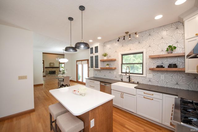 3827 Sunnycroft Place, West Lafayette, IN 47906