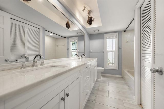 13903 OBERLIN MANOR WAY, Tampa, FL 33613