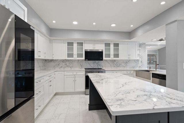 13903 OBERLIN MANOR WAY, Tampa, FL 33613