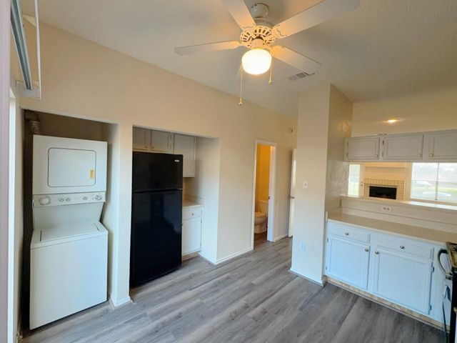 7900 Bissonnet Street D8, Houston, TX 77074
