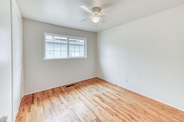 125 N Pollasky Avenue, Clovis, CA 93612