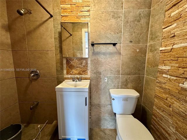 15448 SW 62nd St 1, Miami, FL 33193