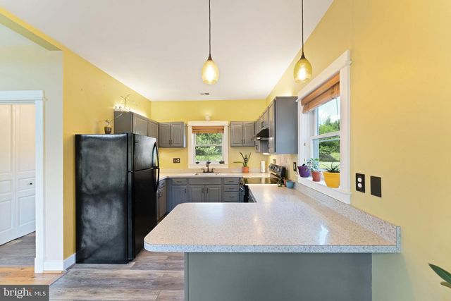 40989 REDWING SONG LN, Lovettsville, VA 20180