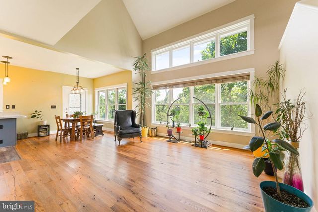 40989 REDWING SONG LN, Lovettsville, VA 20180