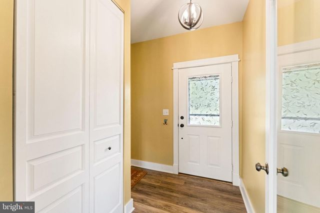 40989 REDWING SONG LN, Lovettsville, VA 20180