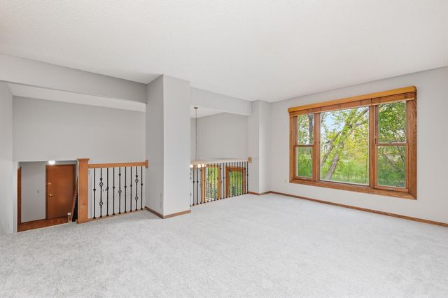 10135 47th Avenue N, Plymouth, MN 55442