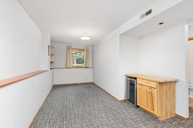 10135 47th Avenue N, Plymouth, MN 55442