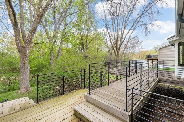 10135 47th Avenue N, Plymouth, MN 55442