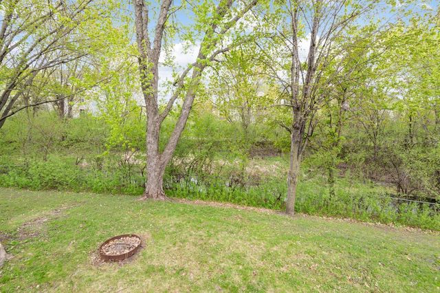 10135 47th Avenue N, Plymouth, MN 55442