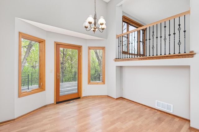 10135 47th Avenue N, Plymouth, MN 55442