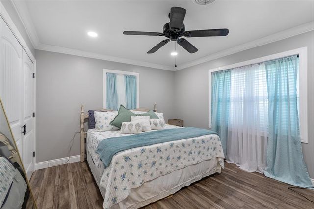 1004 Helen St Street, Iowa, LA 70647