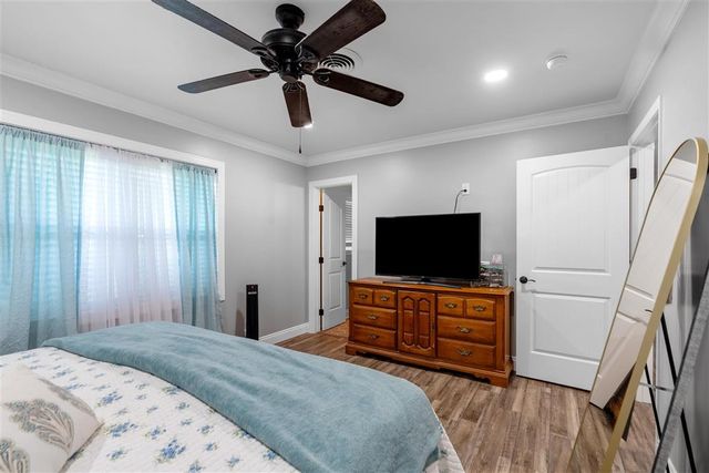 1004 Helen St Street, Iowa, LA 70647