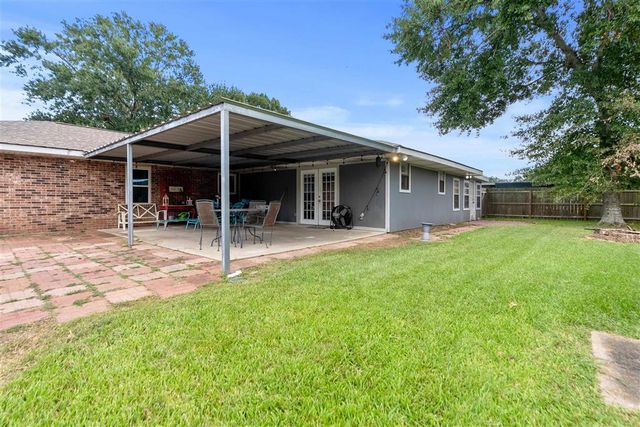 1004 Helen St Street, Iowa, LA 70647