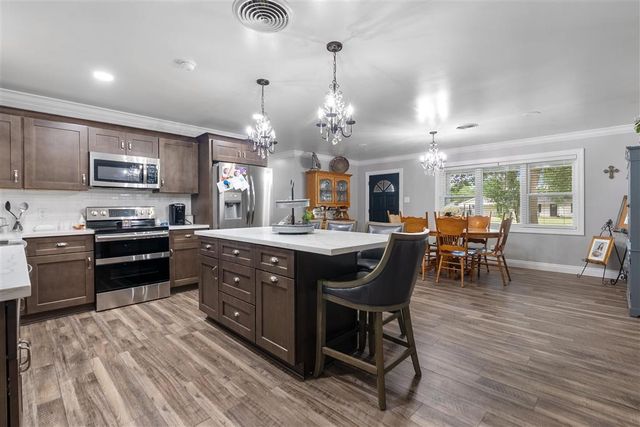 1004 Helen St Street, Iowa, LA 70647