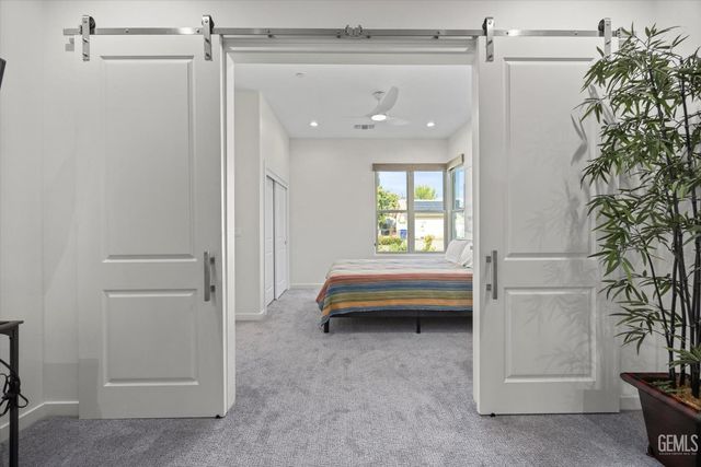 16120 Match Pointe Court, Bakersfield, CA 93306