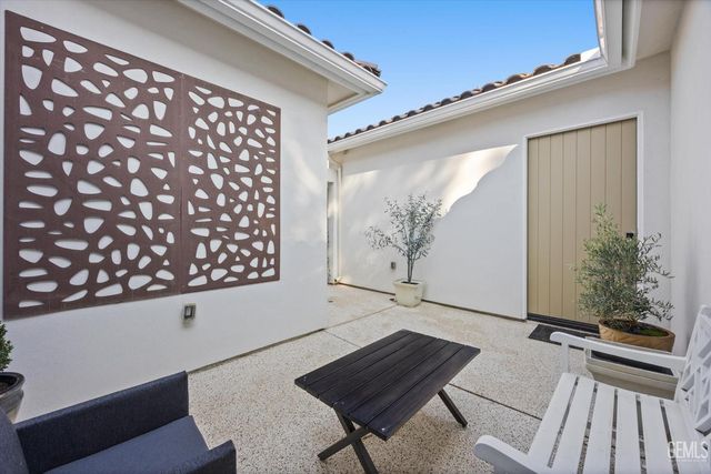 16120 Match Pointe Court, Bakersfield, CA 93306