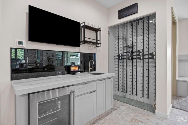 16120 Match Pointe Court, Bakersfield, CA 93306