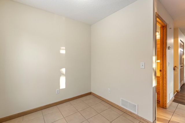 1217 Yale Avenue SE, Minneapolis, MN 55414