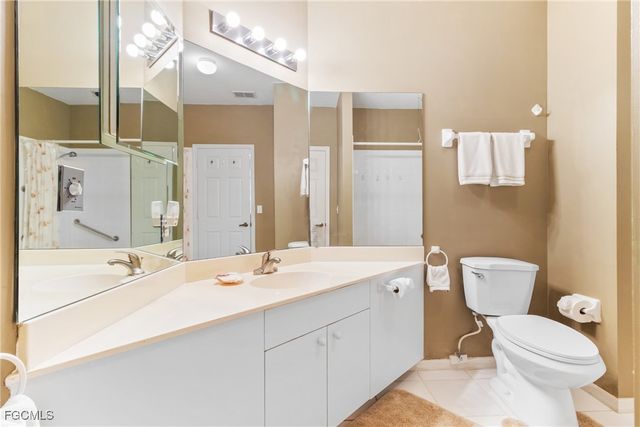 28060 Palmas Grandes LN 202, Bonita Springs, FL 34135