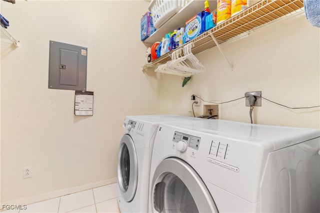 28060 Palmas Grandes LN 202, Bonita Springs, FL 34135