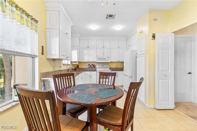 28060 Palmas Grandes LN 202, Bonita Springs, FL 34135