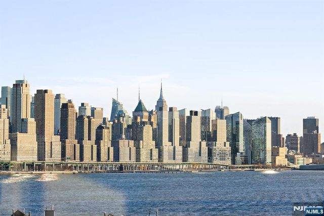 8100 River Road 816, North Bergen, NJ 07047