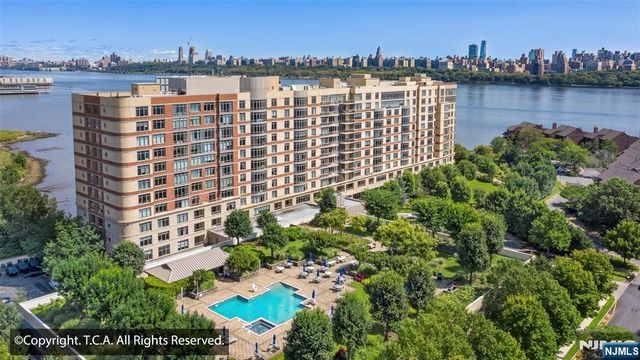 8100 River Road 816, North Bergen, NJ 07047