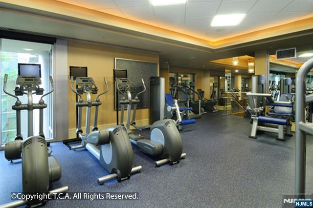 8100 River Road 816, North Bergen, NJ 07047