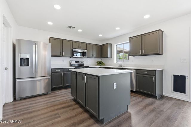 462 E CHRISTOPHER Street, San Tan Valley, AZ 85140