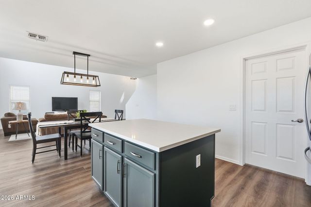 462 E CHRISTOPHER Street, San Tan Valley, AZ 85140