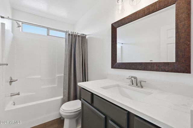 462 E CHRISTOPHER Street, San Tan Valley, AZ 85140